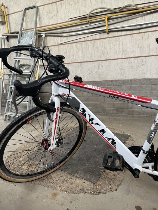 Велосипед шосеиник, шоссе