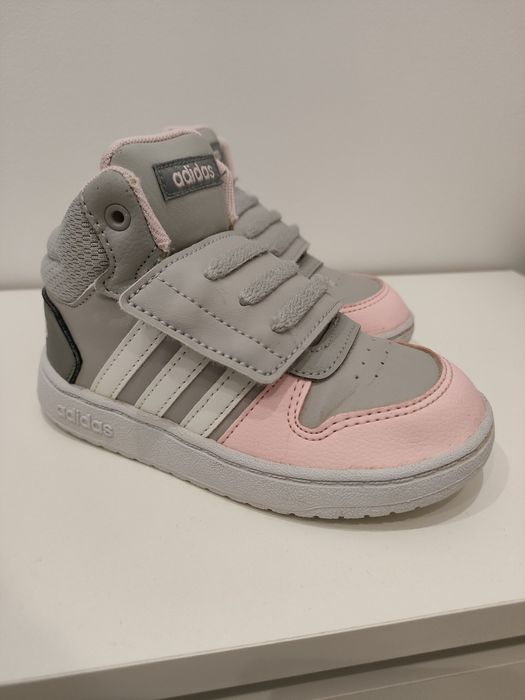 Детски маратонки, Adidas Hoops, номер 26, стелка 16,5см