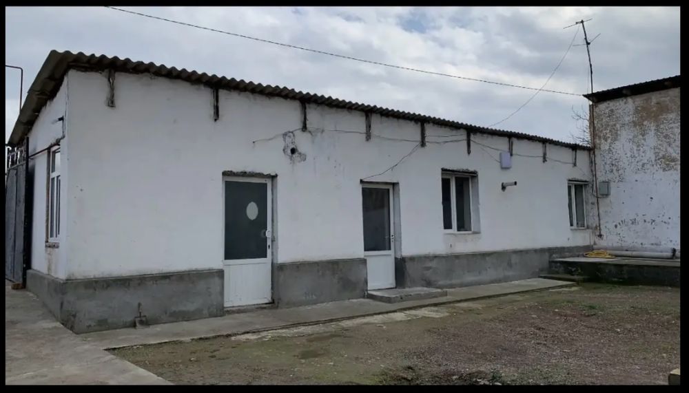 Ortasaroy uy sotiladi