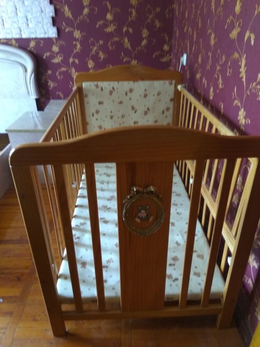 Детская кроватка