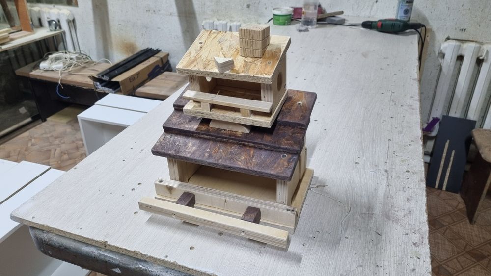 Кормушки для птиц ручной работы