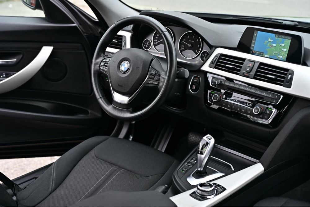 BMW 320 GT F34 190CP Facelift - Imperialblau Brillianteffekt Metallic