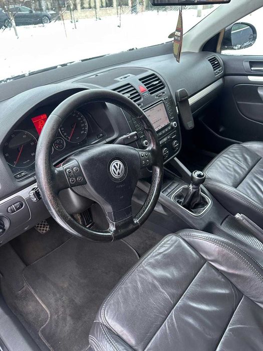 VW Jetta 2.0 TDI 140 CP – BKD | 2009 | Unic proprietar RO