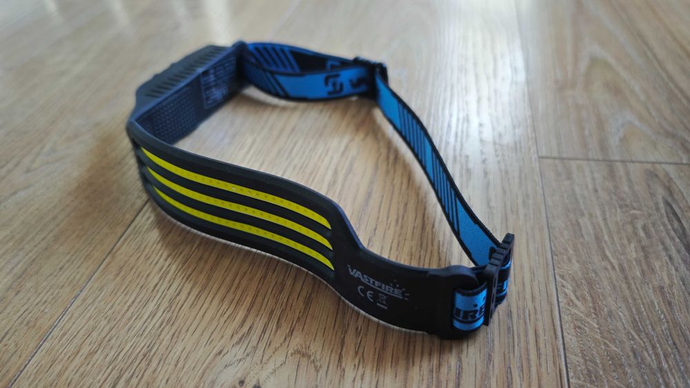 LED челник със сензор за движение и фенерче