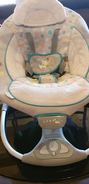 Leagăn bebe magnetic cu muzica si vibratii
