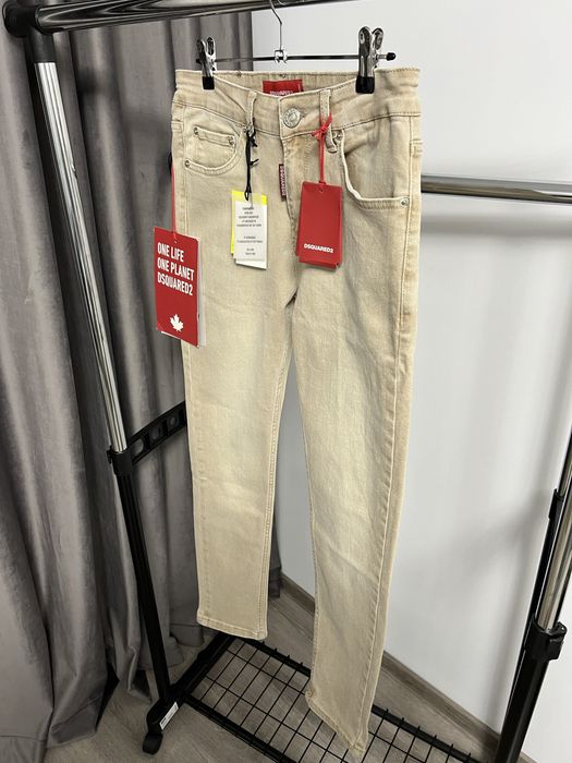 Blugi DSQUARED2 super calitate