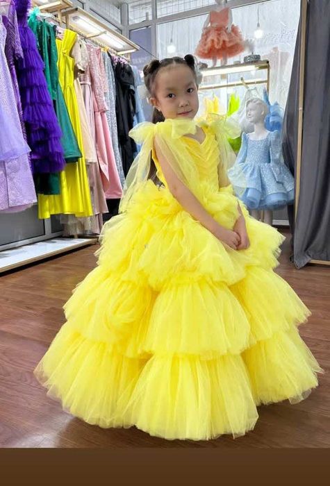 Продам детские платья