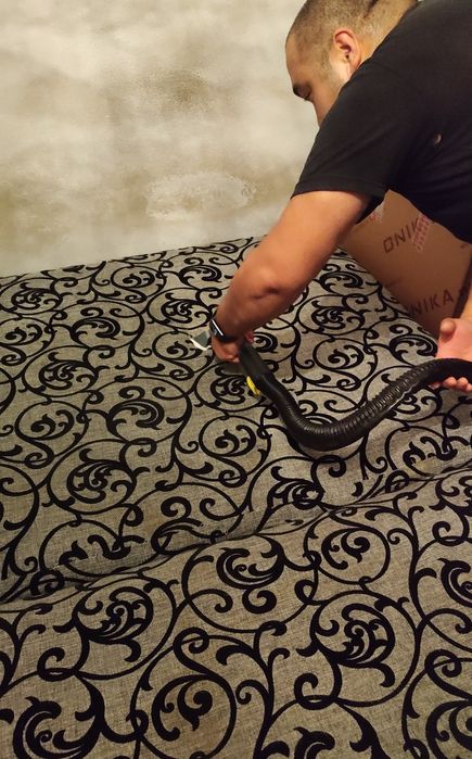 Продам диван в хорошем состоянии! СРОЧНО