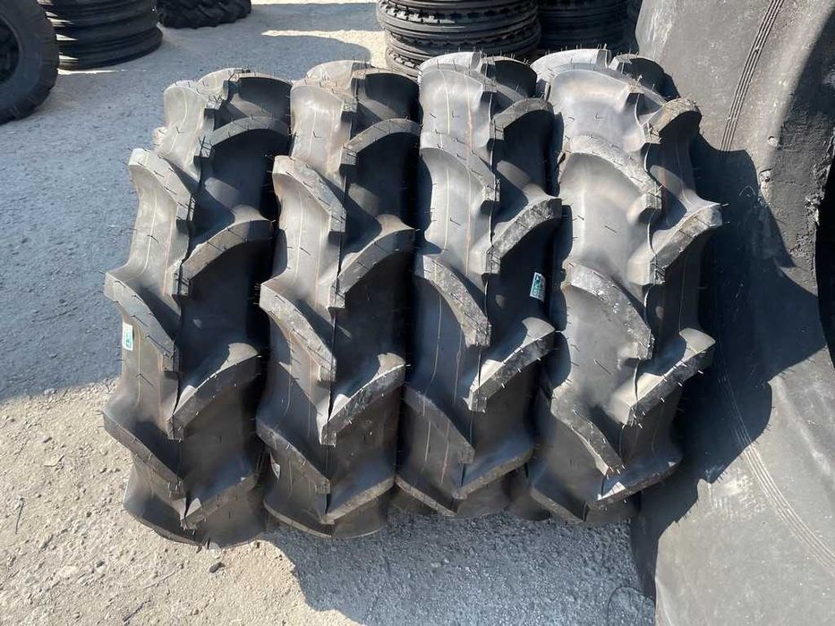 Cauciucuri noi 9.5-22 cu 6 pliuri marca BKT pentru tractor japonez