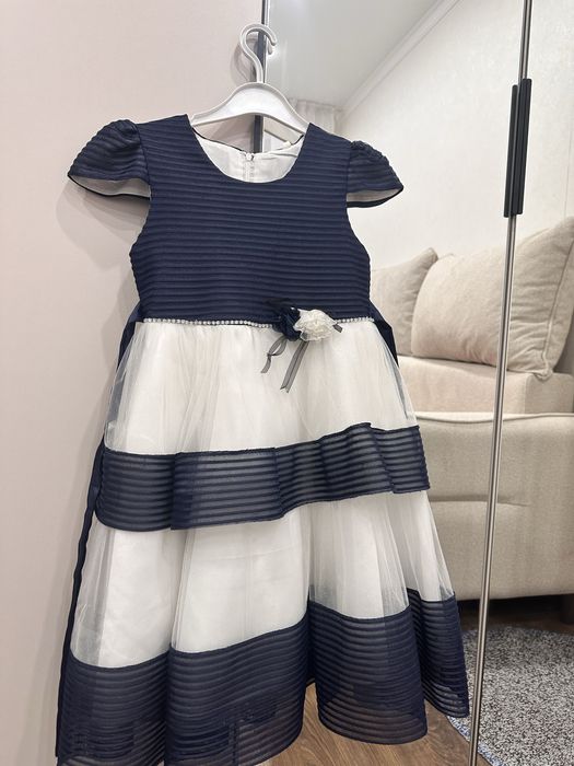 Продам детское платье