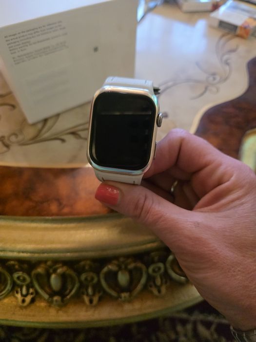 Часовник  Huawei Watch D2