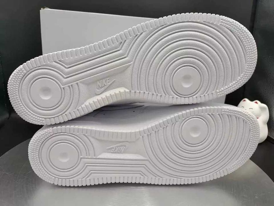 Nike Air Force 1 Triple White 07 (36-47 номер)