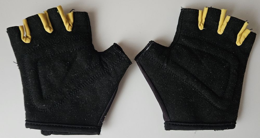 Set casca protectie pentru copii, bidon apa si mansuri