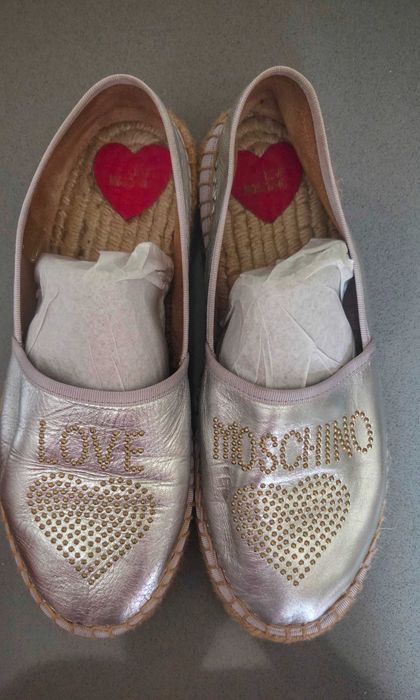 Сребристи мокасини moschino