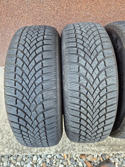 Jante R16 5x114,3 Dacia Duster  cu anvelope iarna Bridgestone 215/65R1