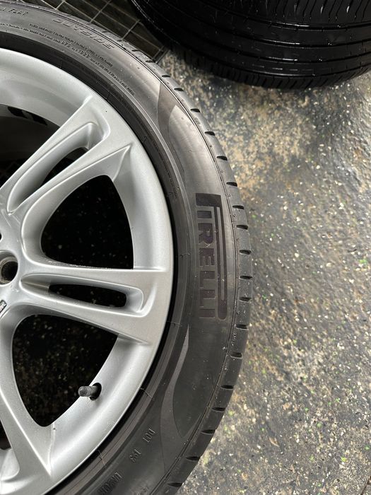 Jante BMW r18 M în două lățimi