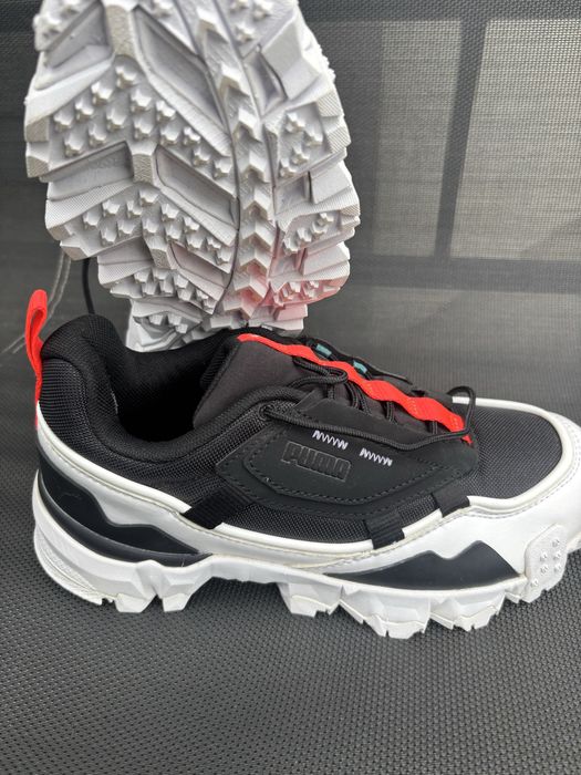 Puma marimea 37 si 23 cm