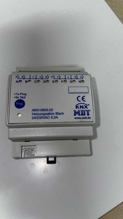 Servomotor de încălzire KNX cu 8 comutatoare