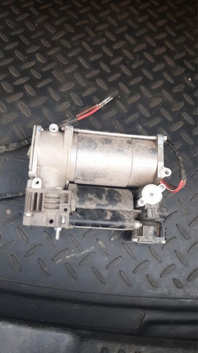 Продам компрессор для пневмоподвески