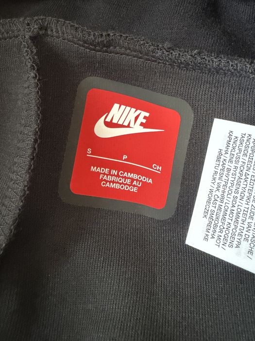 Nike Tech Fleece панталони
