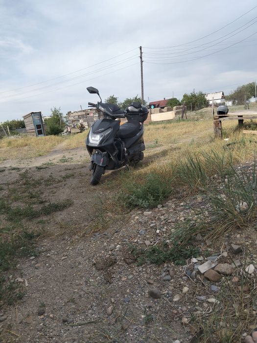 Продам скутер м10