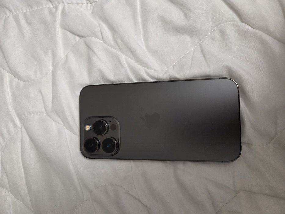 Продам IPhone 13 Pro в отличном состоянии