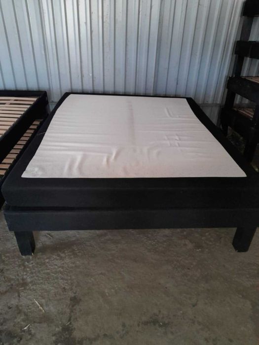 Vand pat complet 160x200cm, cadru pat ,cu somiera si saltea,850 Ron,