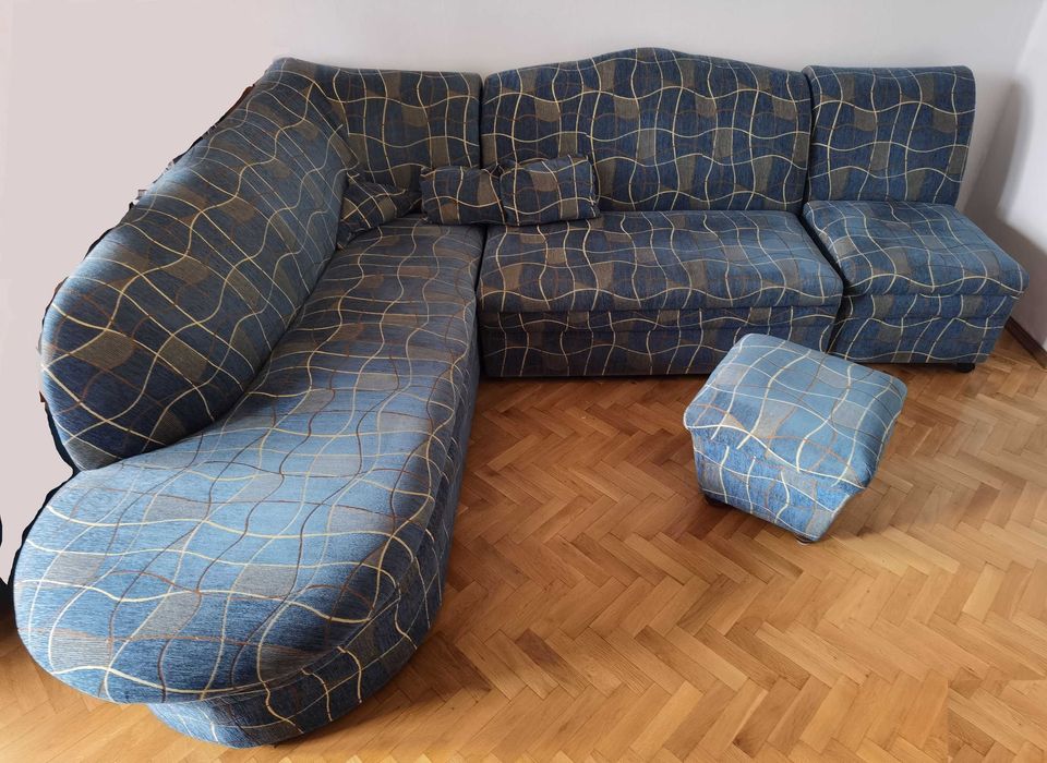 Голям холен диван 2 части, с фотьойл и табуретка, ракла, разтегателен