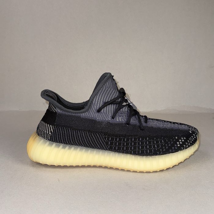 Yeezy 350 V2 "Carbon"! НОВИ!