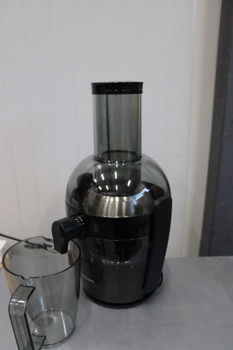 Сокоизстисквачка Philips HR1856 800W, 2L, QuickClean, контейнер за сок