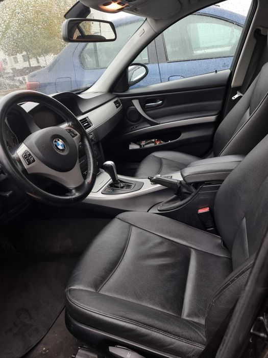 BMW Seria 3 E90 320i