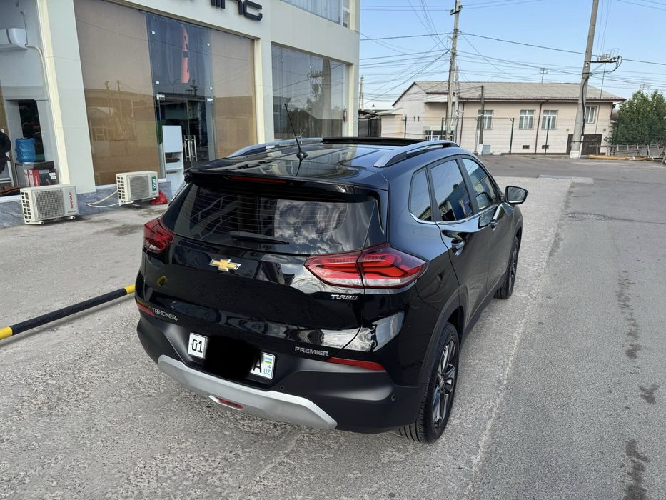 Tracker premier