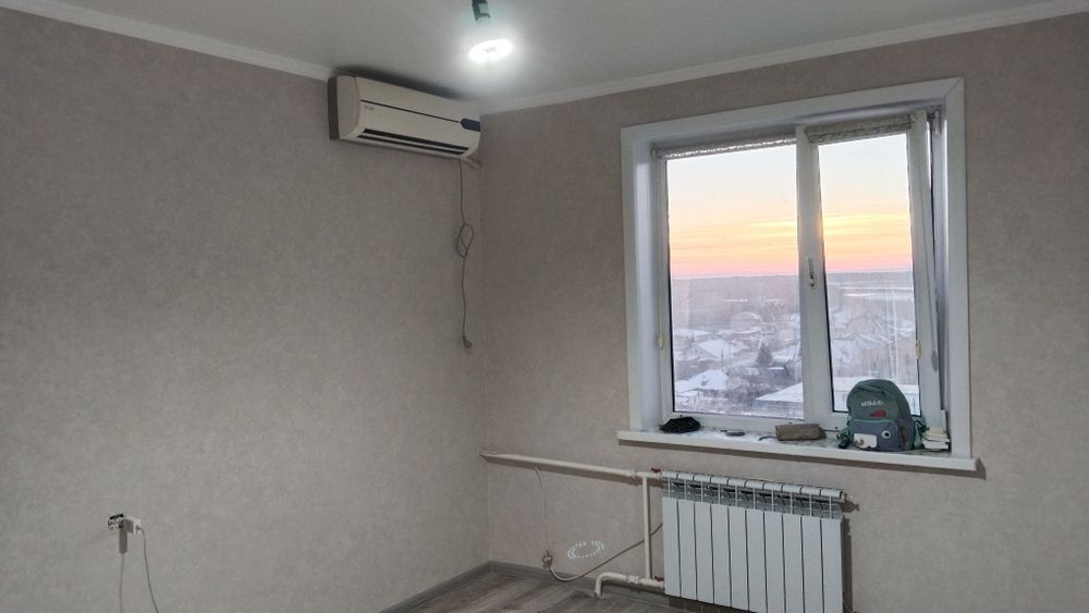 Поклейка обоев, шпаклёвка стен