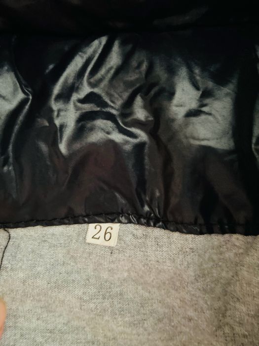 Продам куртку осень весна