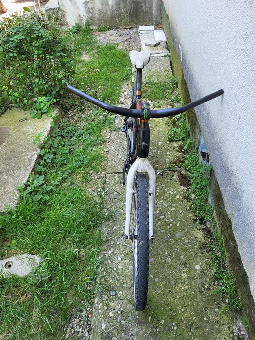 Bicicleta cannondale aliaj 26. carbon roti 26 (vezi poze)Gitane Play r