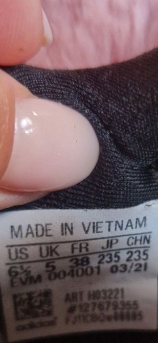 Adidasi Adidas originali masura 38