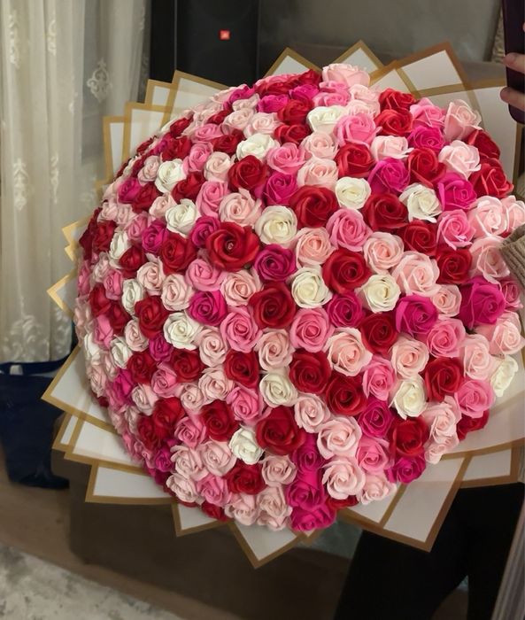 Buchet 201 trandafiri de săpun