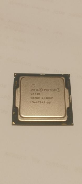 Процесор- G 4400   3.3 ghz