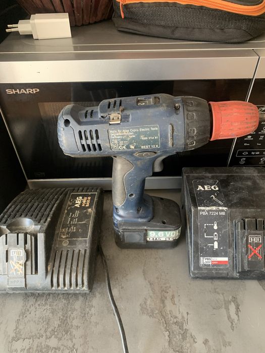 Filetanta AEG cu doua incarcatoare si doua bateri