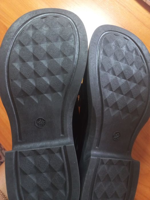 Туфли новые 34 и 35размер