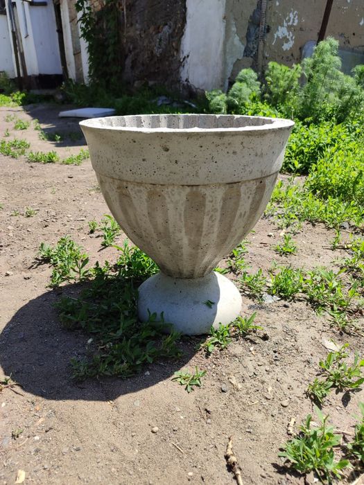 Вазоны из бетона