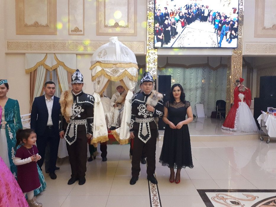 Тамада на трёх языках