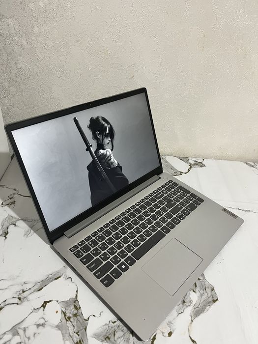 Продаю ноутбук Lenovo