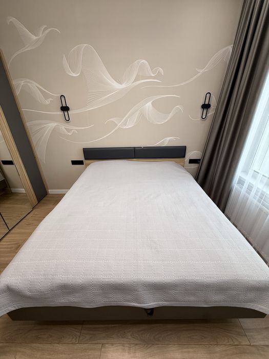 Продам спальный гарнитур