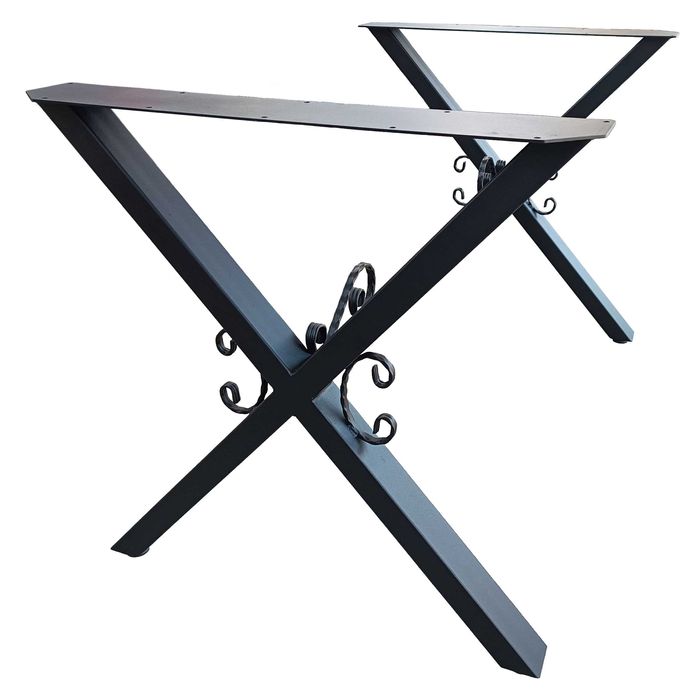 Поръчков, дизайнерски и стабилен. Крак  с орнаменти модел 012