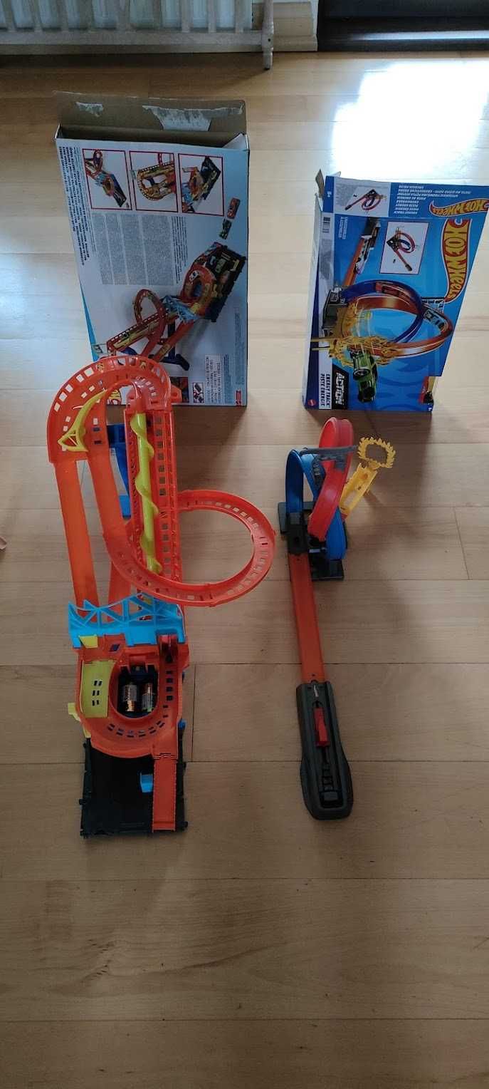 Hot wheels roller coaster 2024 track