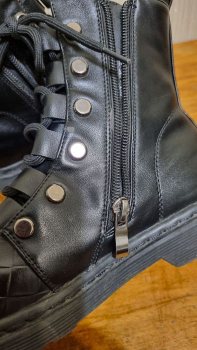 Продам сапоги для девочки