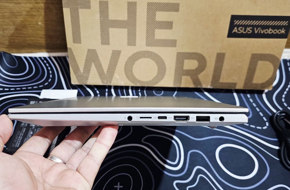 Asus VivoBook PRO 15 6500Q! Ультрабук!