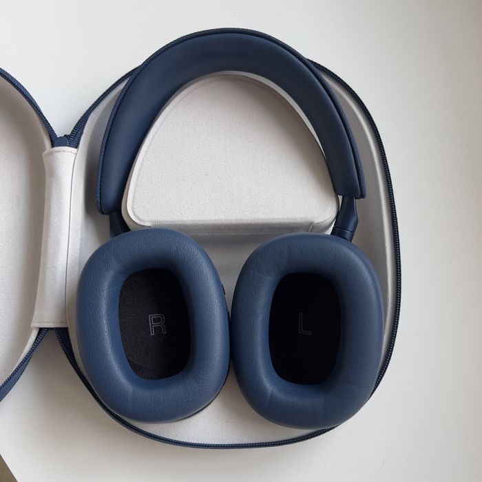 Слущалки Bowers&Wilkins