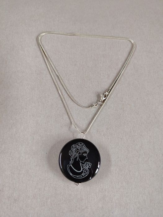 Cercei,mărgele, lanțuri